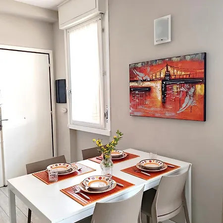 Residenza Dei Pini Apartment Desenzano del Garda